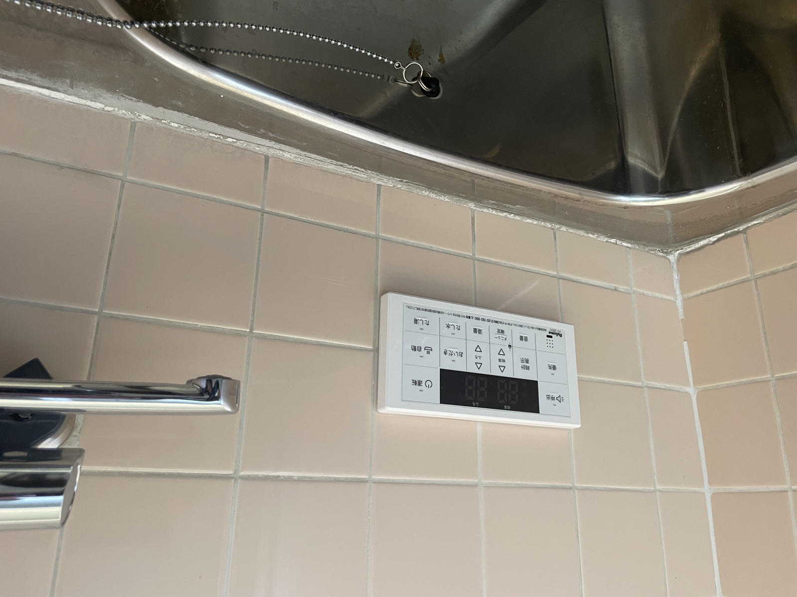 お風呂の給湯スイッチ。